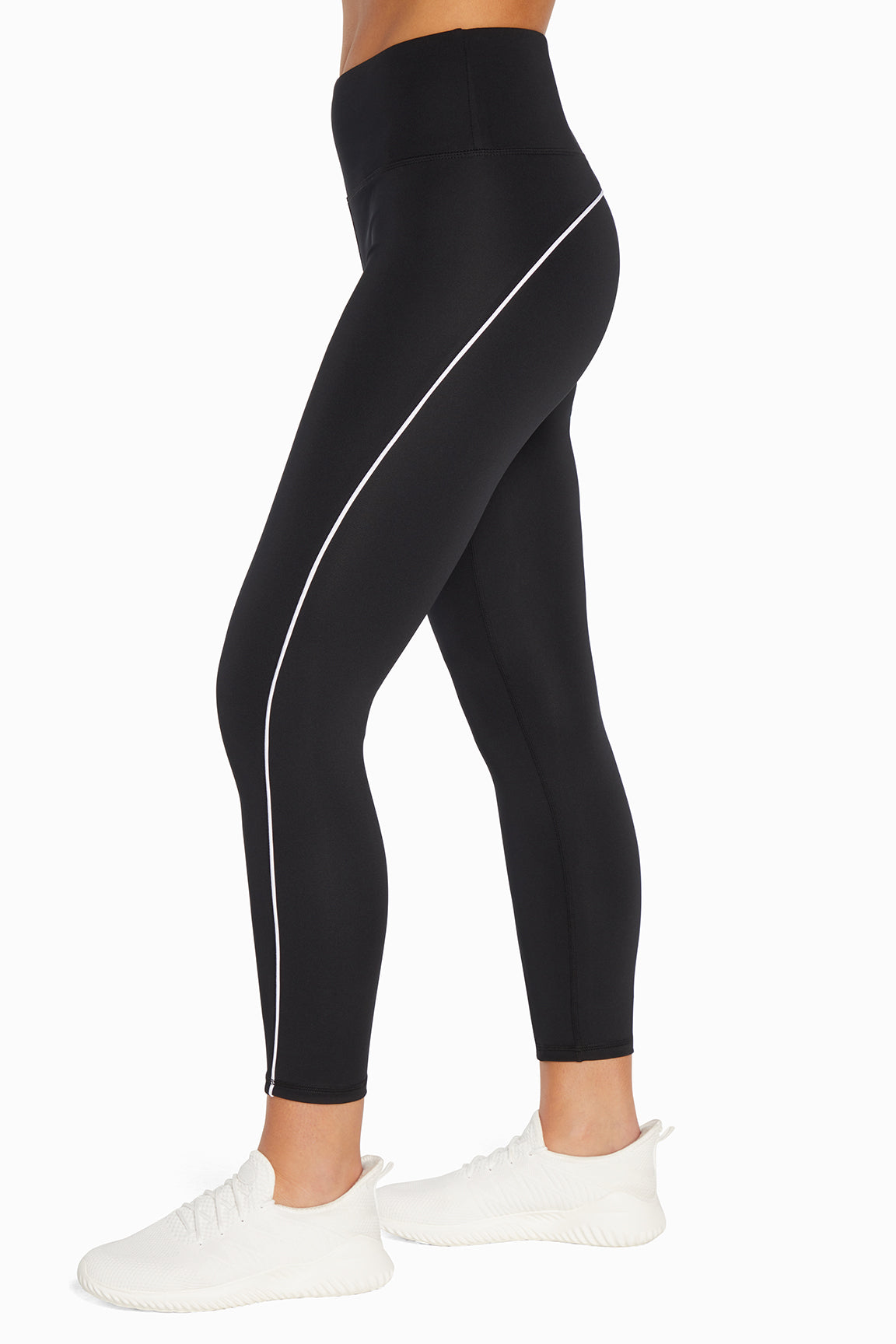 Frankie 25" Legging (Black)