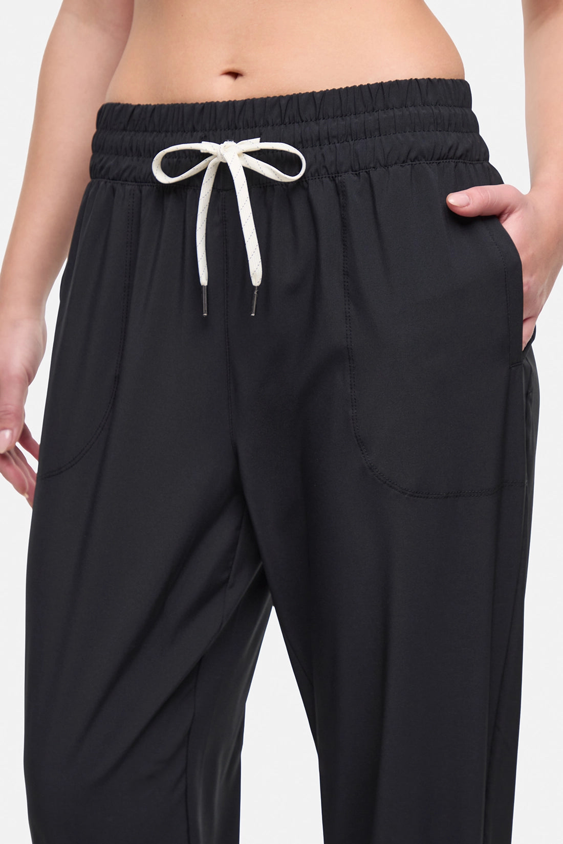 Arely Jogger - Black