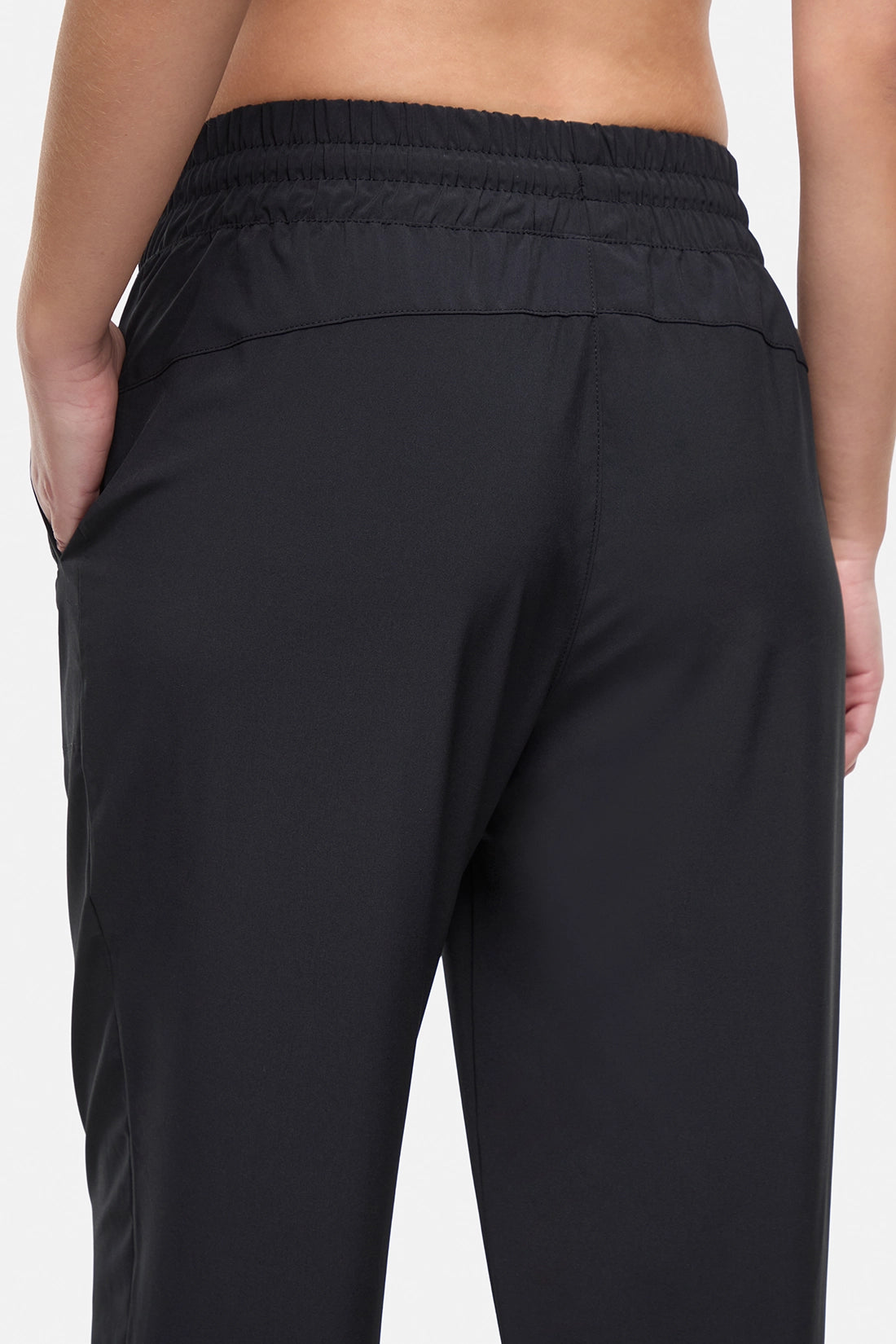 Arely Jogger - Black