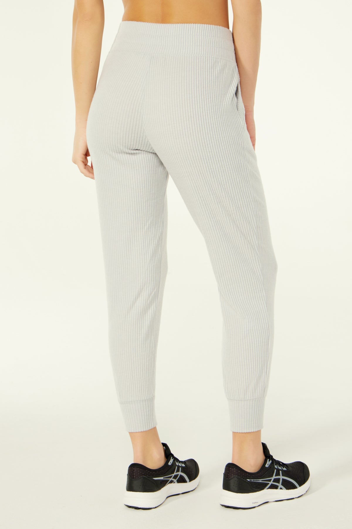 jogger_back_view