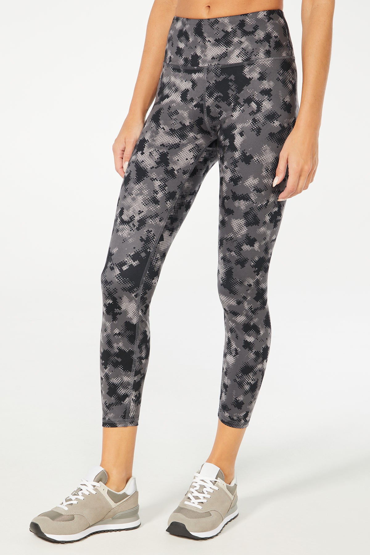 Nilly Legging (Black Circle Half Tone Camo)