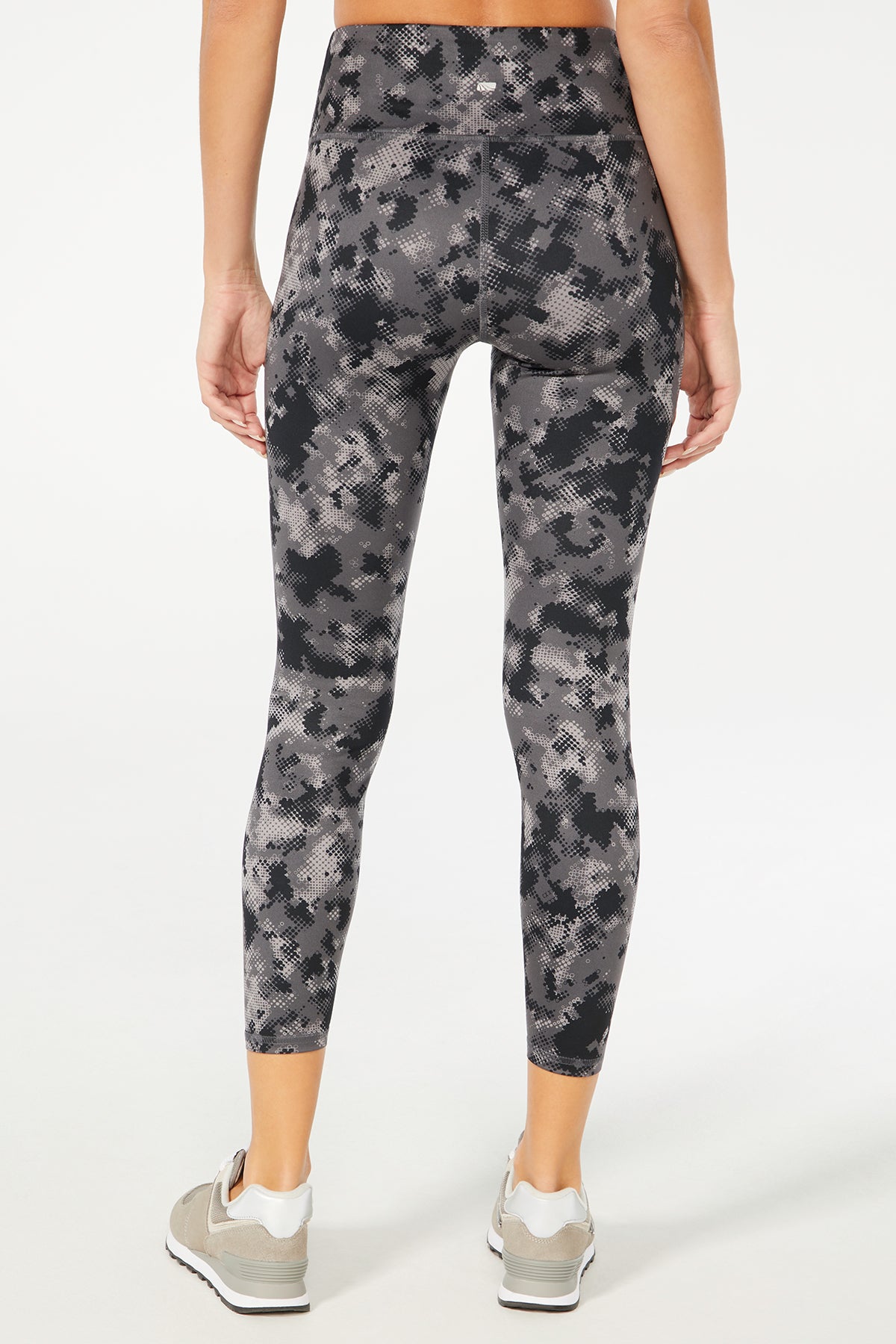 Nilly Legging (Black Circle Half Tone Camo)