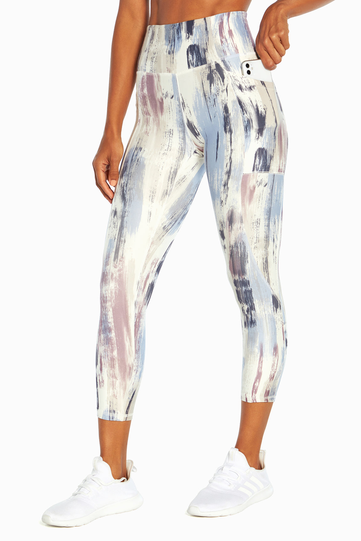 Abigail Capri (White Distressed Wash)