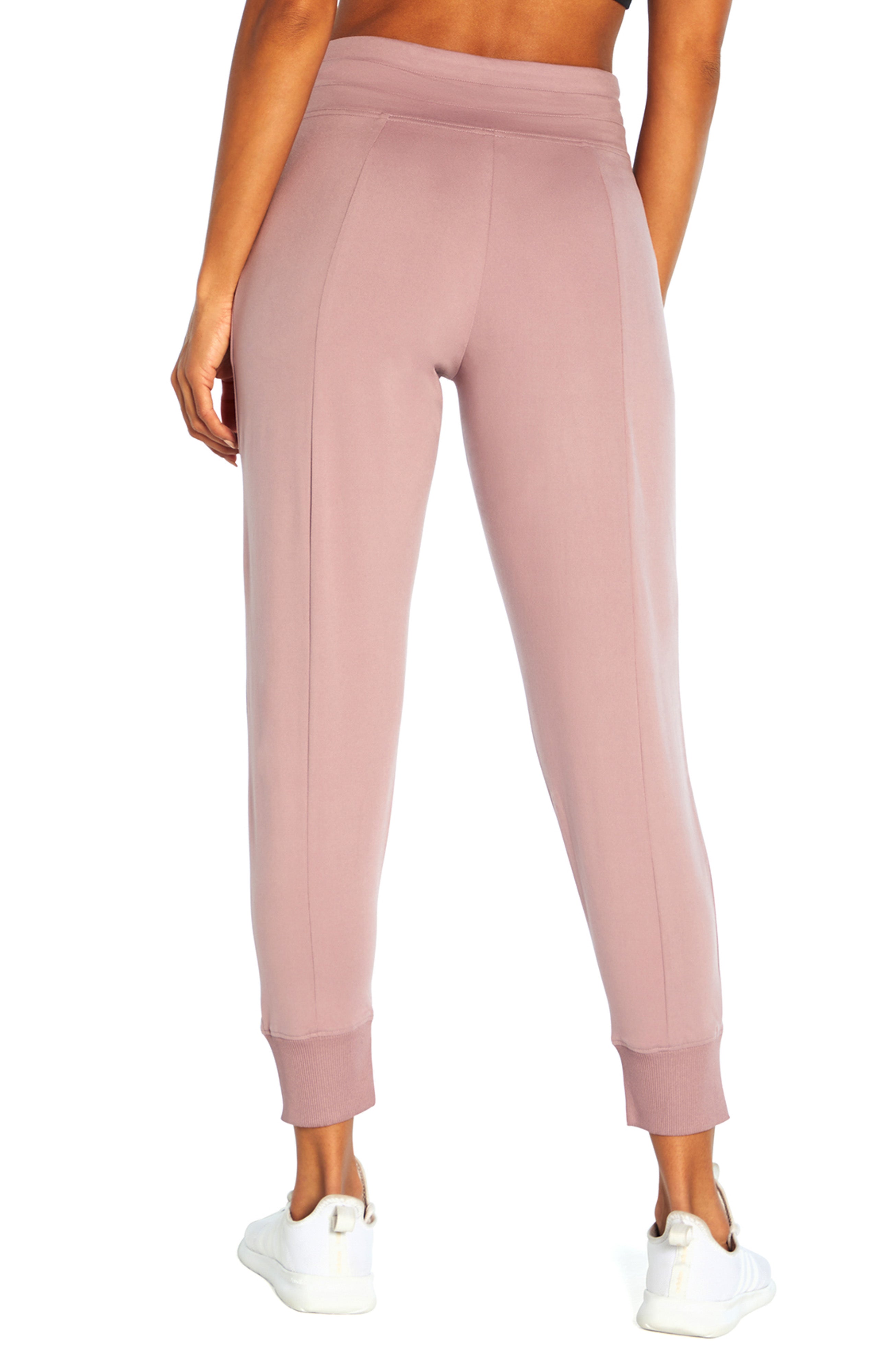 jogger_back_view