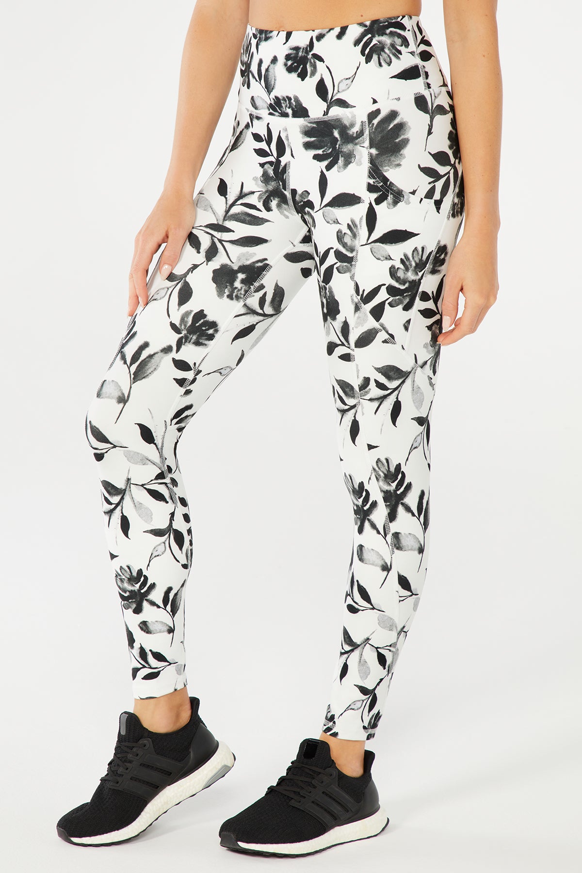 Karis Legging (White Ink Blot Floral)