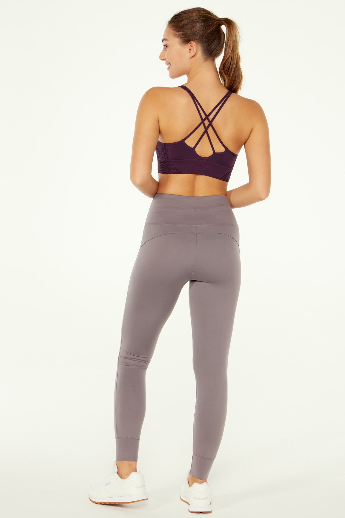 Pinot Noir An Ellie Activewear Subscription Outfit