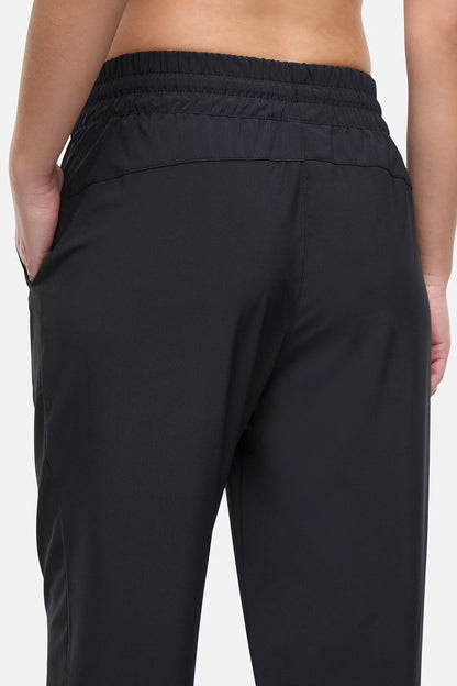 Arely Jogger - Black