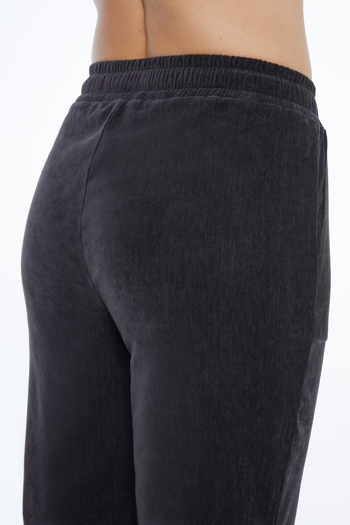Black Velvet - 3 Items