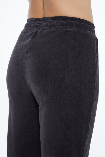 Black Velvet - 3 Items