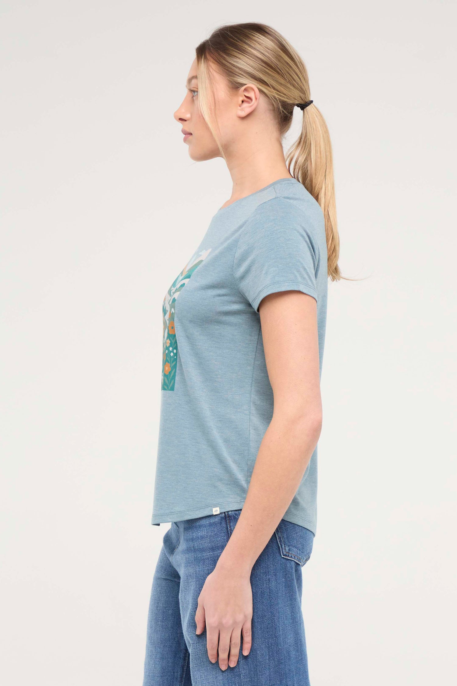 Monica Tee (H. Tidal Abstract Valley)