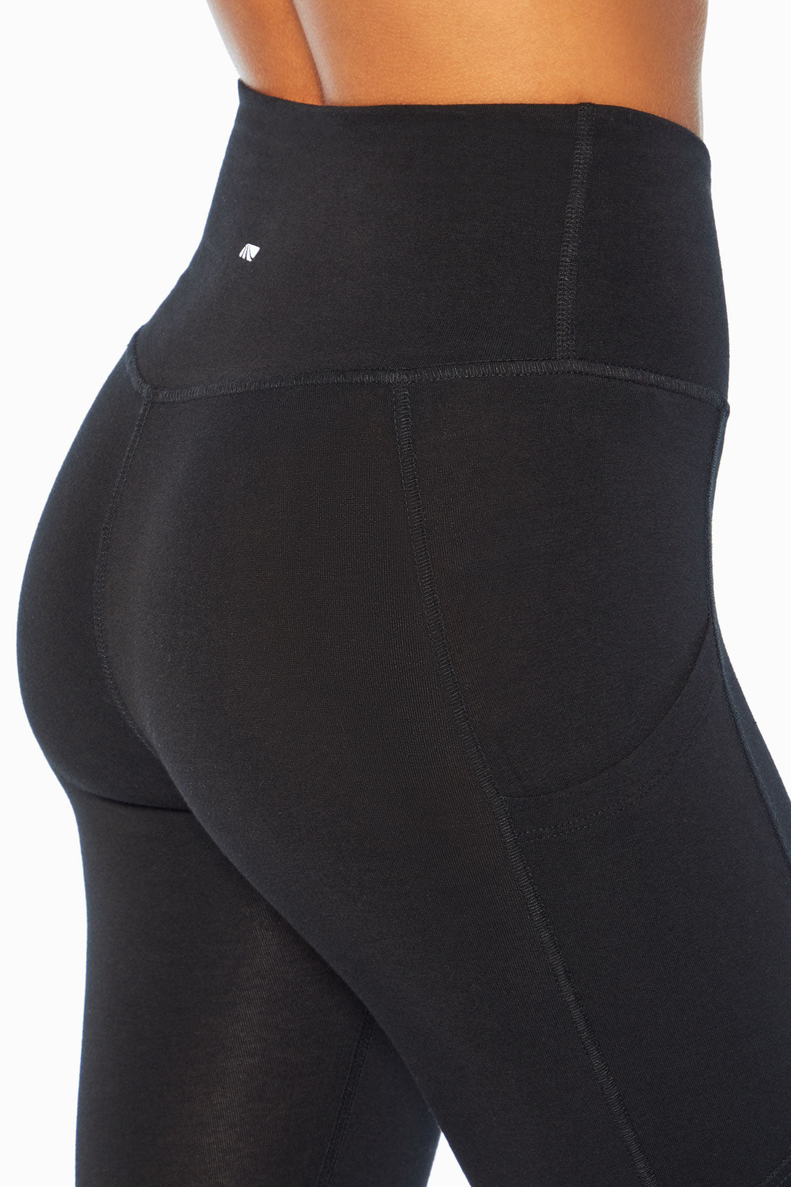 Bailee High Rise Pocket Capri (Black)