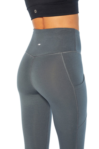 Bailee High Rise Pocket Capri (Turbulence)