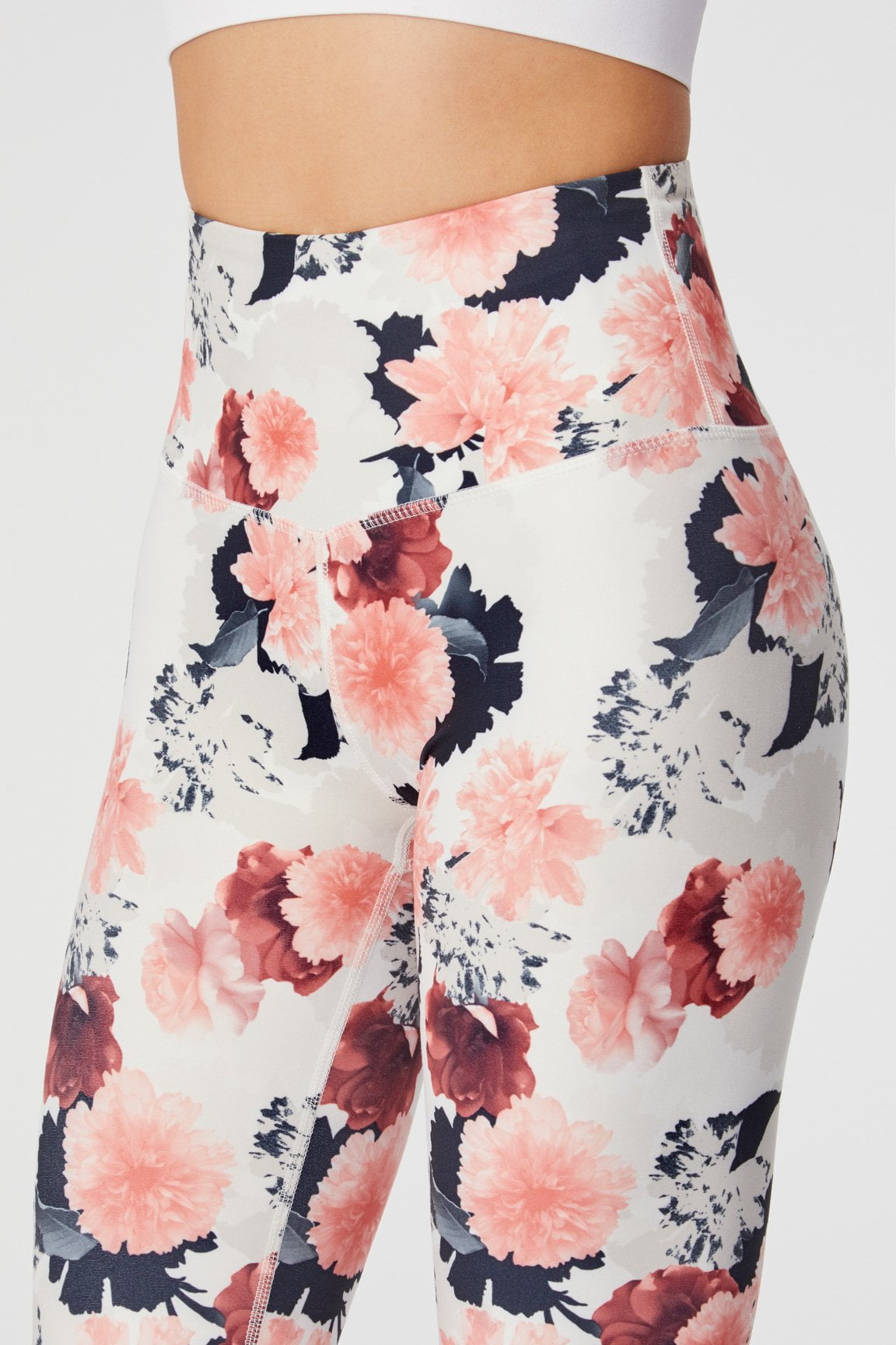 Exhale Legging (Crushed Berry Photo Real Floral)
