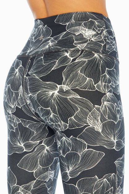 Contender Lux Legging (Black Floral Outline)