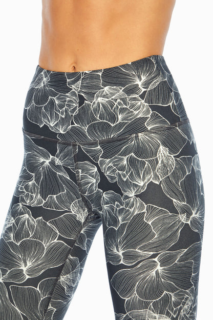 Contender Lux Legging (Black Floral Outline)