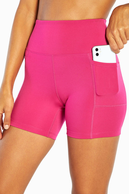 High Rise Pocket 5&quot; Short (Fuchsia Red)