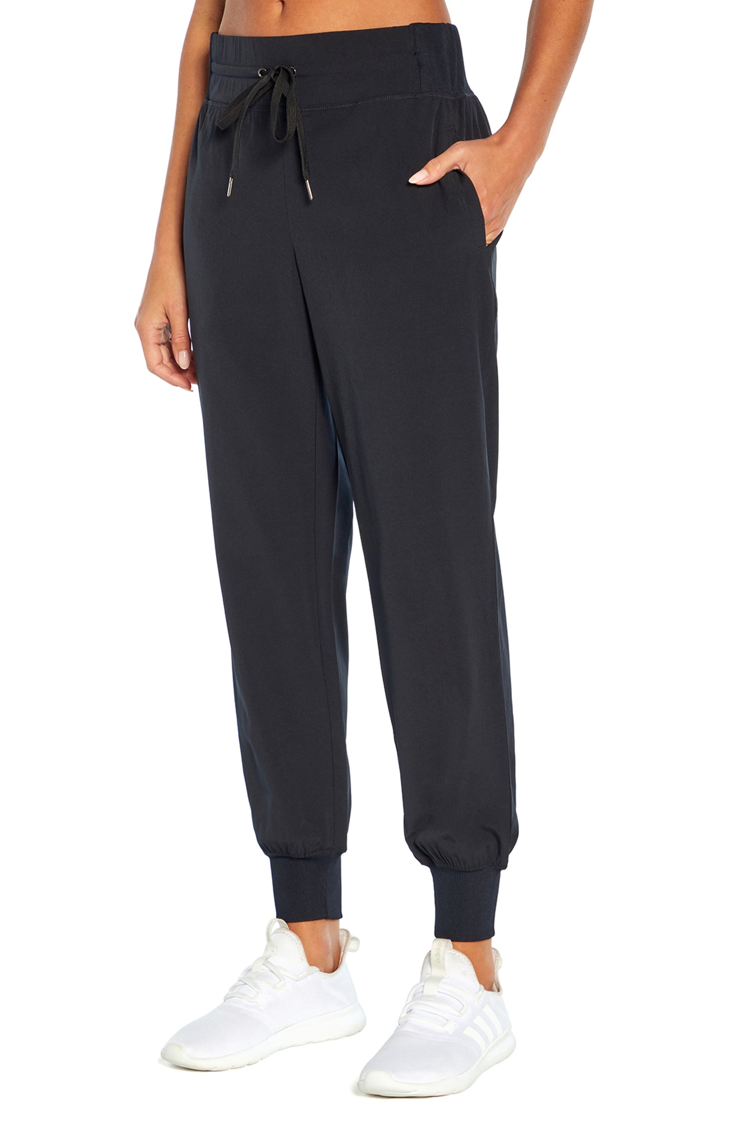 Jaquelin Woven Jogger (Black)