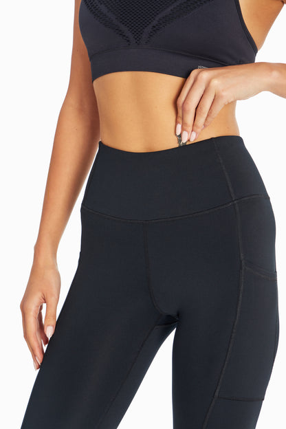 Elsa Capri (Black)