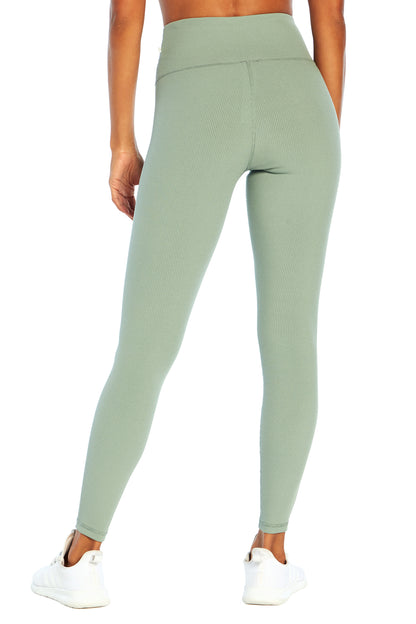 legging_back_view