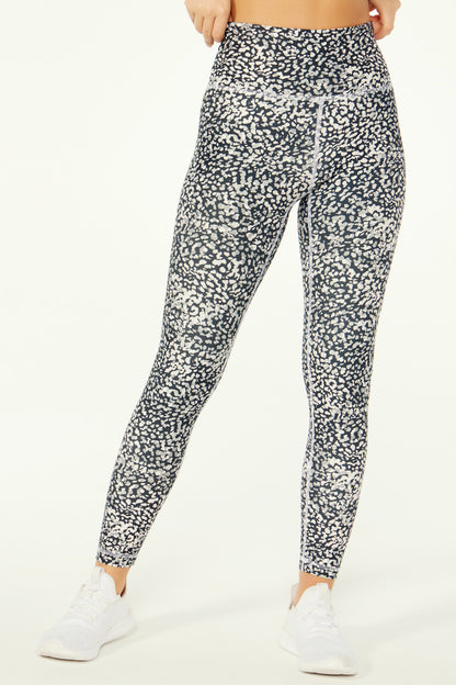 legging_front_view