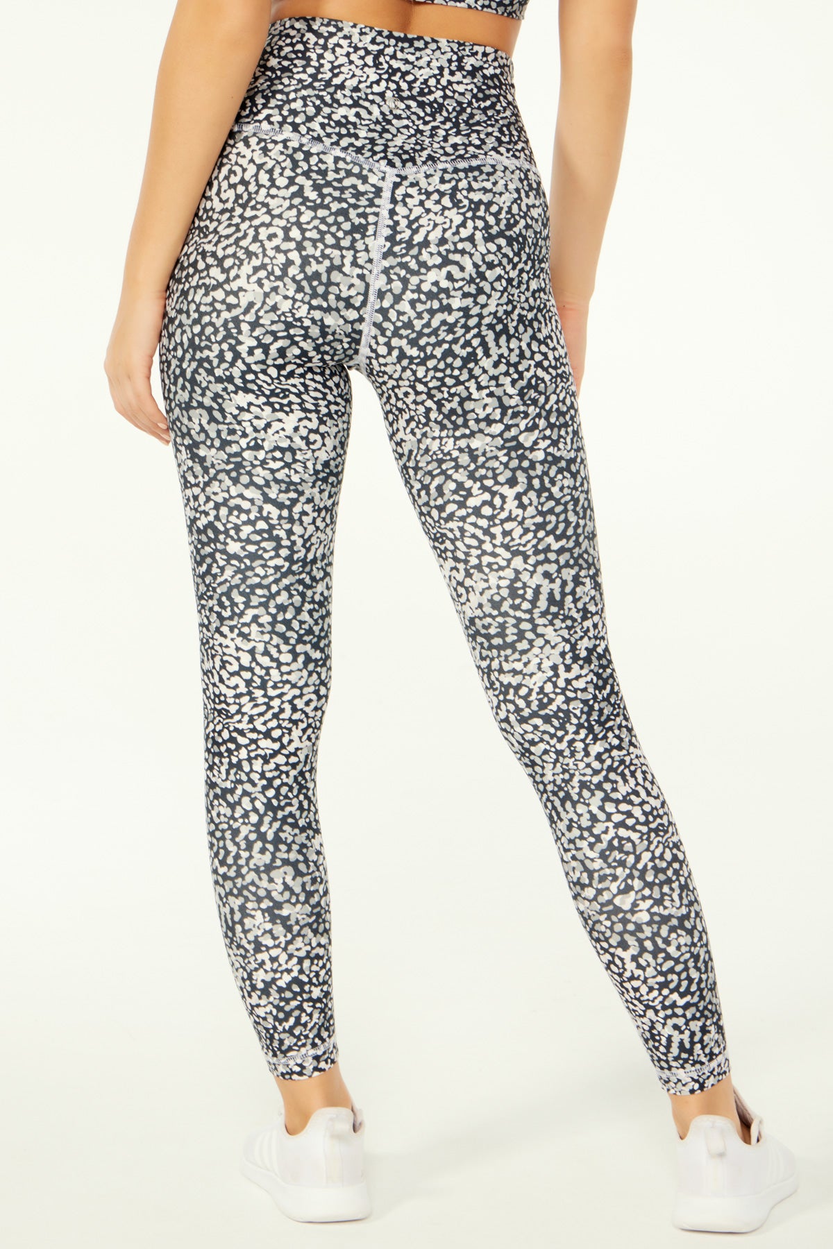 legging_back_view